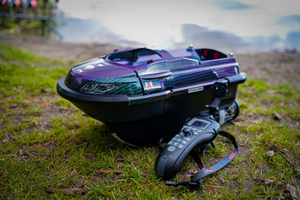 Boatman Vulcan Pro CHAMELEON GPS + Echosonda Sn4 – limitowana edycja